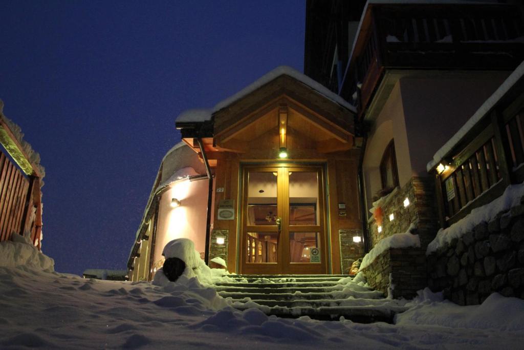 Hotel Residence Dahu ปัสโซเดลโตนาเล ภายนอก รูปภาพ